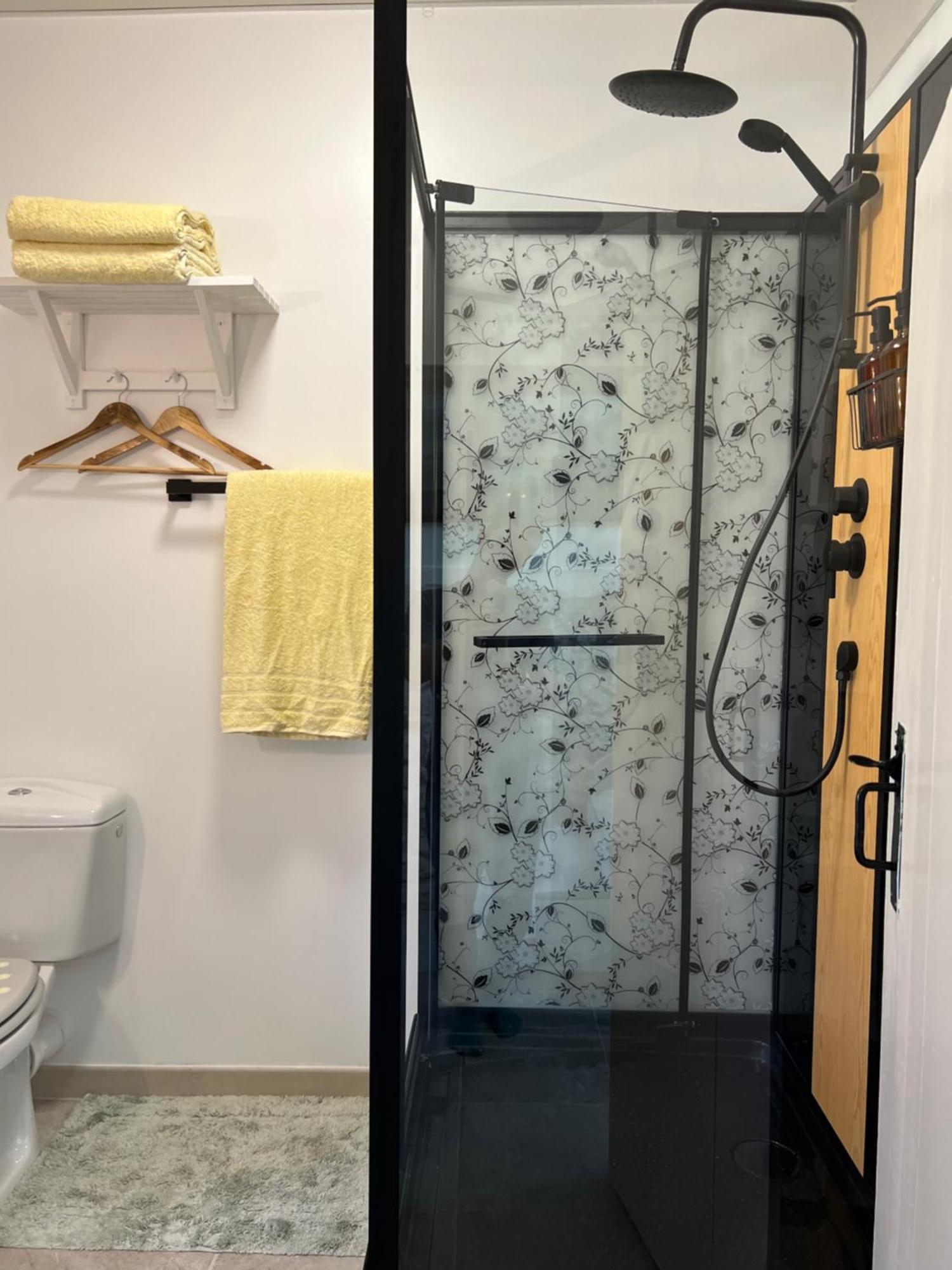Entire Apartment With Swimming Pool Near Aubeterre Saint-Romain  Εξωτερικό φωτογραφία