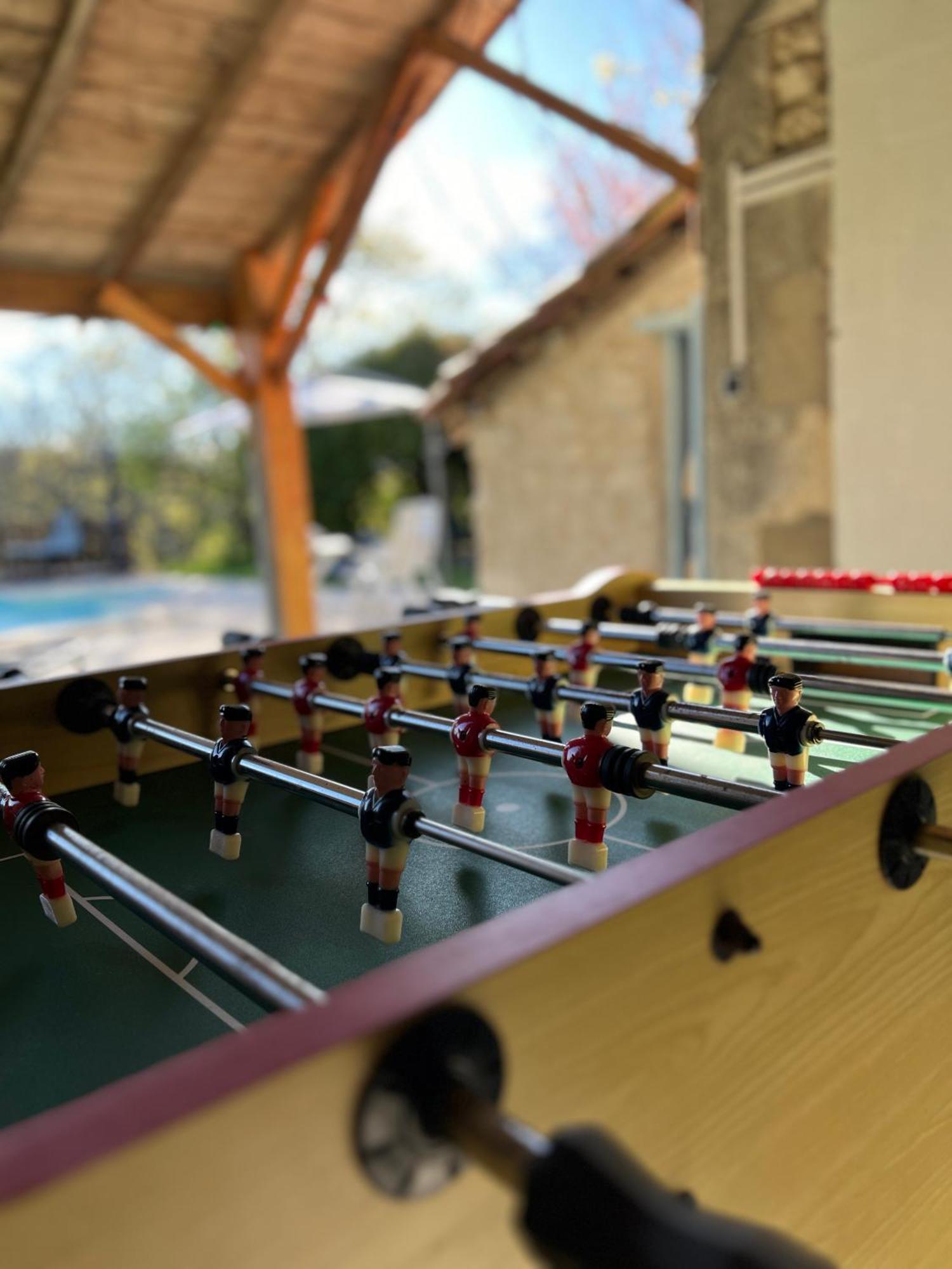 Entire Apartment With Swimming Pool Near Aubeterre Saint-Romain  Εξωτερικό φωτογραφία