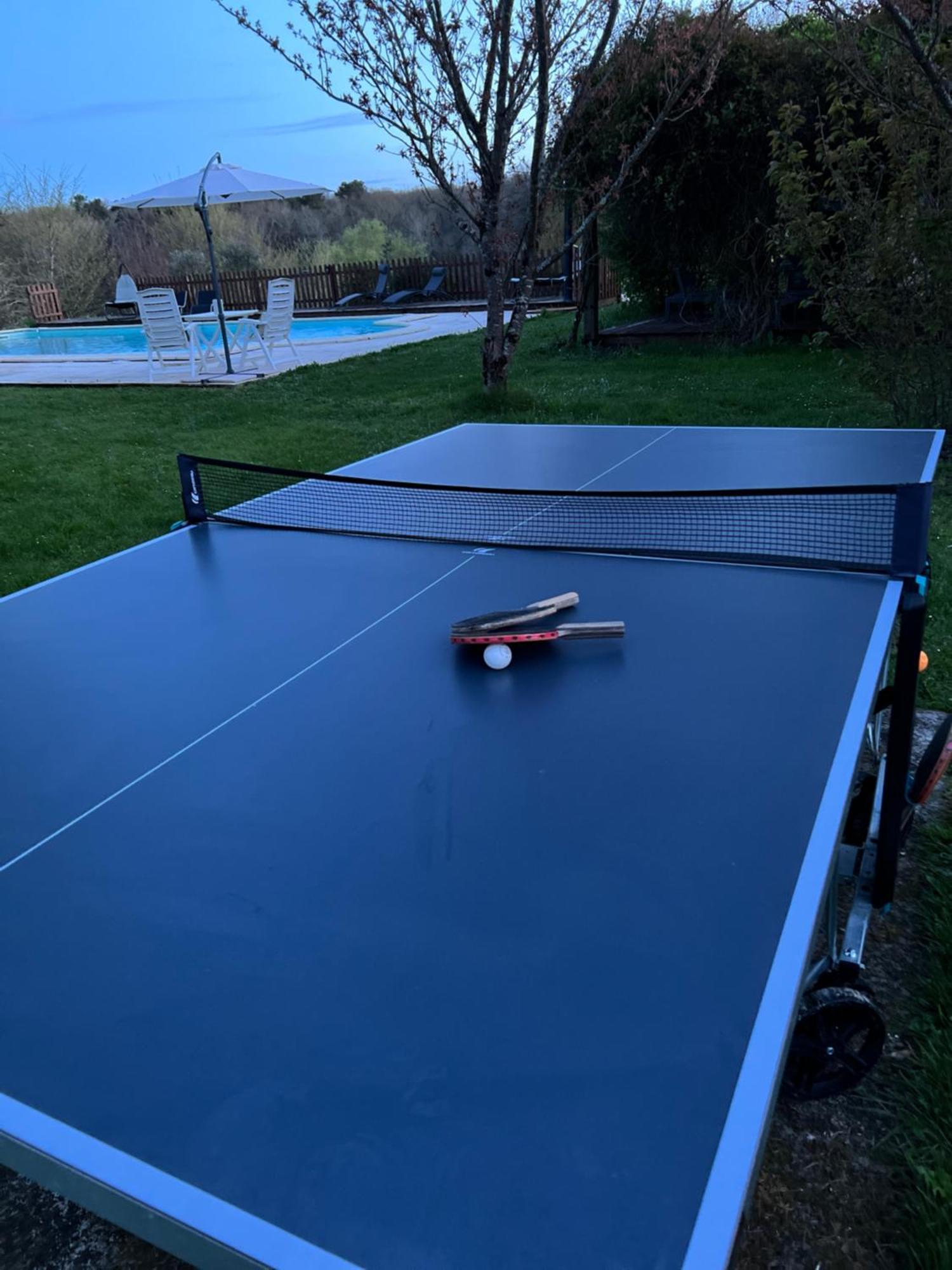 Entire Apartment With Swimming Pool Near Aubeterre Saint-Romain  Εξωτερικό φωτογραφία